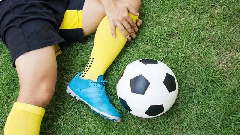 Chấn thương bóng đá thường xảy ra ở khu vực dây chằng chéo trước Chấn thương bóng đá thường xảy ra ở khu vực dây chằng chéo trước